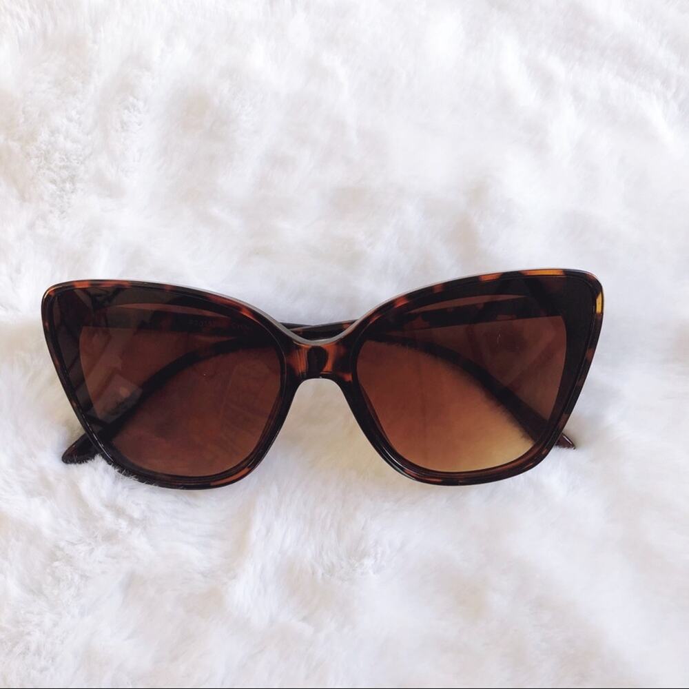 Amelia Tortoise Brown Cat Eye Full Rim Sunglasses - Picture 1 of 9